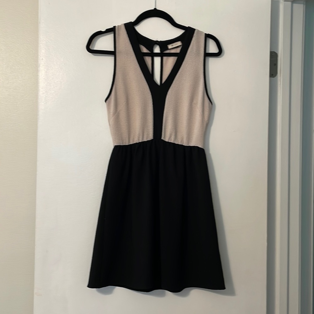 Sweet Everly Black and Cream Dress. Very flattering!